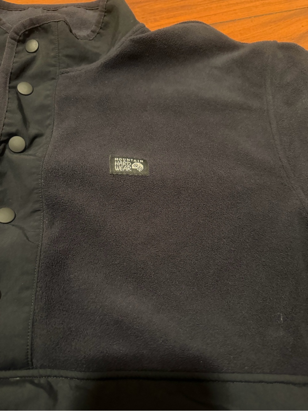 Mountain Hardwear Black Snap-Front Fleece Pullover - Picture 3 of 10